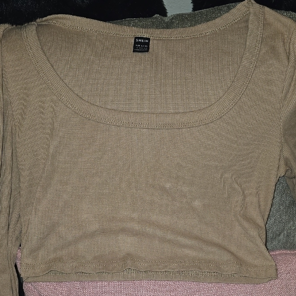 SHEIN Women's Beige Ribbed Crop Top